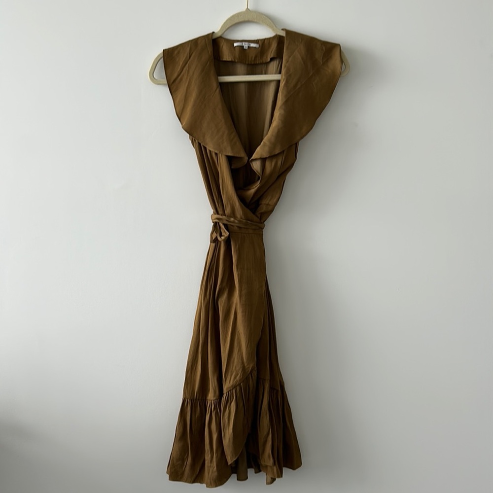 Mocha, Light Wear Wrap Dress (prettier on)